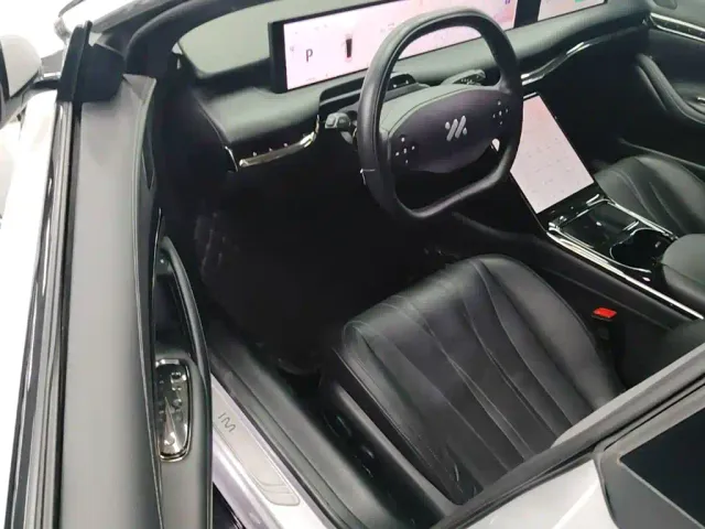 IM Motors L7 — Фото автомобиля 15