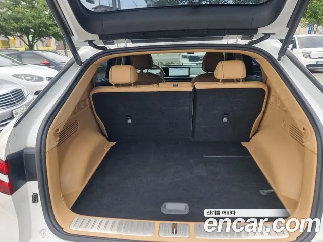 Genesis GV60 — Фото автомобиля 11