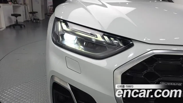 Audi Q5 45 TFSI quattro Premium — Фото автомобиля 21