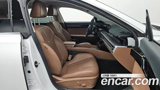 Hyundai Grandeur GN7 — Фото автомобиля 16