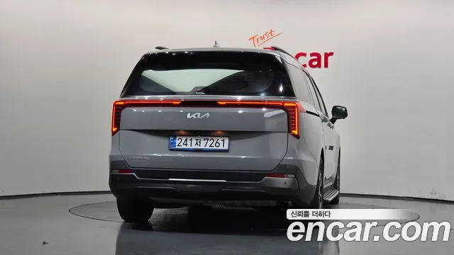 Kia Carnival 4th Gen — Фото автомобиля 4
