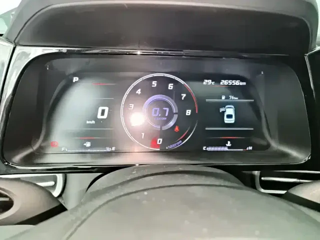 Hyundai Elantra — Фото автомобиля 11