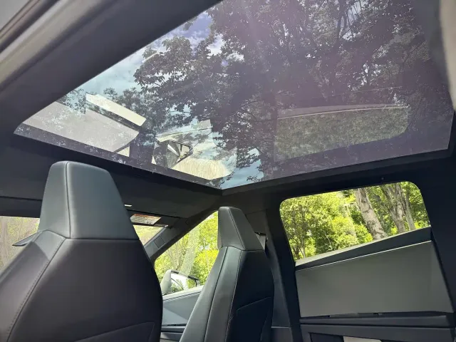 Tesla Cyber Off-Road Traveler — Фото автомобиля 15