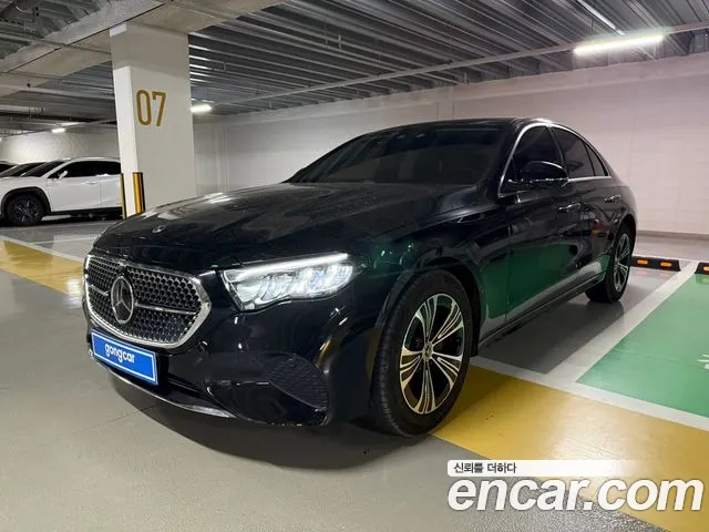 Фотография автомобиля — Mercedes-Benz E-Class W214