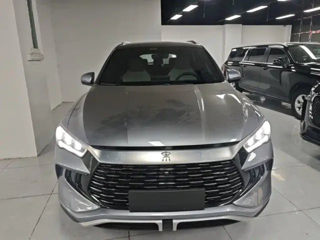 BYD Song Pro — Фото автомобиля 2