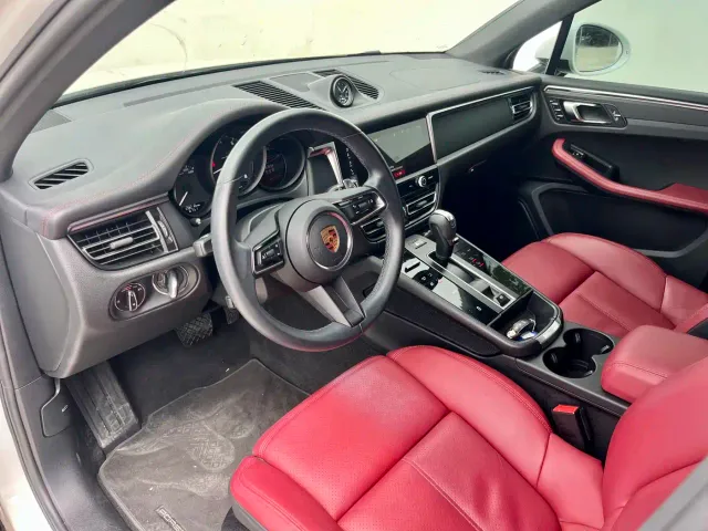 Porsche Macan — Фото автомобиля 8