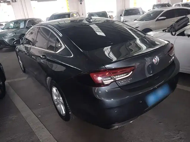 Buick Regal — Фото автомобиля 4