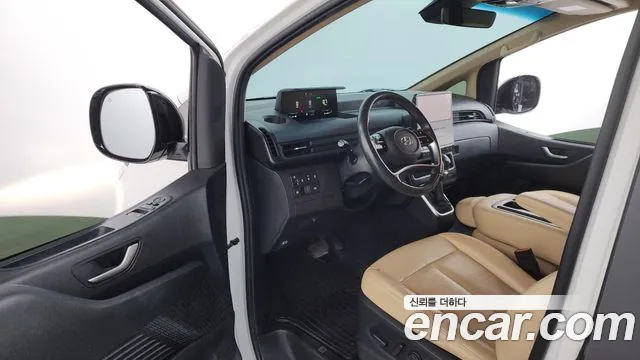 Hyundai Staria Staria 4WD Tourer 9 мест — Фото автомобиля 10