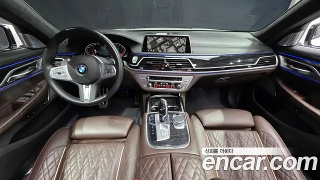 BMW 7-Series — Фото автомобиля 7