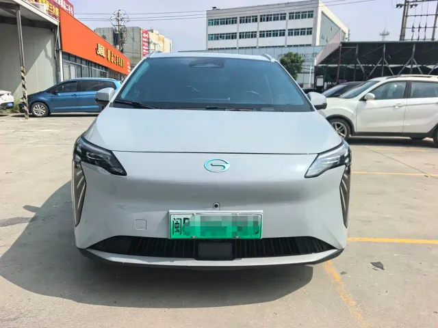 GAC Aion Y — Фото автомобиля 2