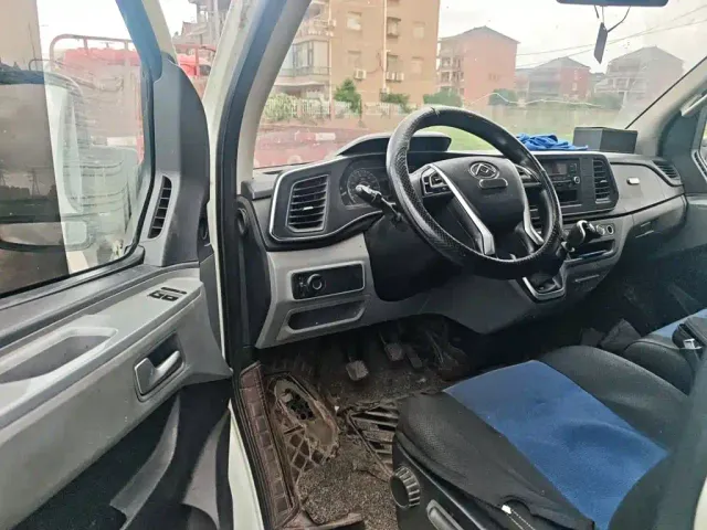 Maxus Xintu V80 — Фото автомобиля 13