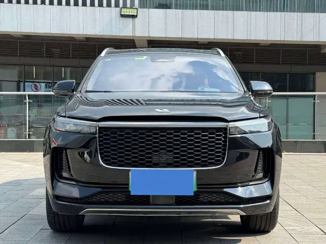 Li Auto ONE — Фото автомобиля 2