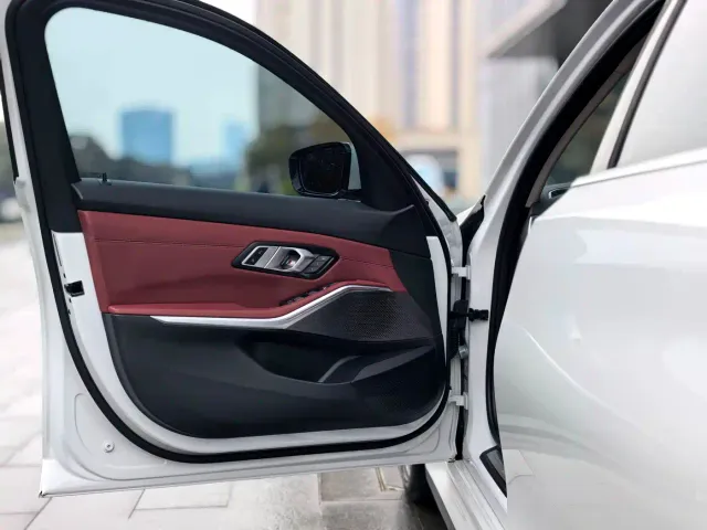BMW i3 — Фото автомобиля 11