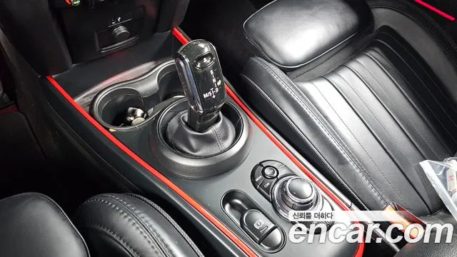 MINI Countryman — Фото автомобиля 12