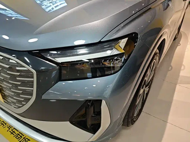 Audi Q4 e-tron — Фото автомобиля 23