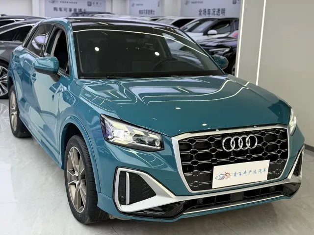 Audi Q2L — Фото автомобиля 3