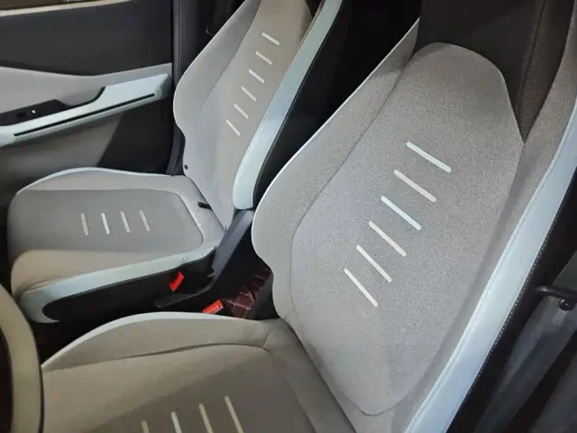 Wuling NanoEV — Фото автомобиля 11