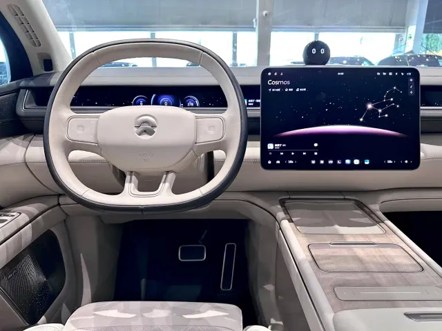 Nio ES8 — Фото автомобиля 20