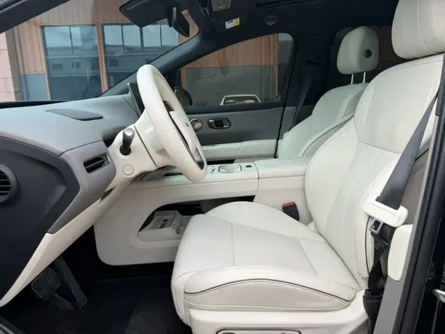 Li Auto i6 — Фото автомобиля 22