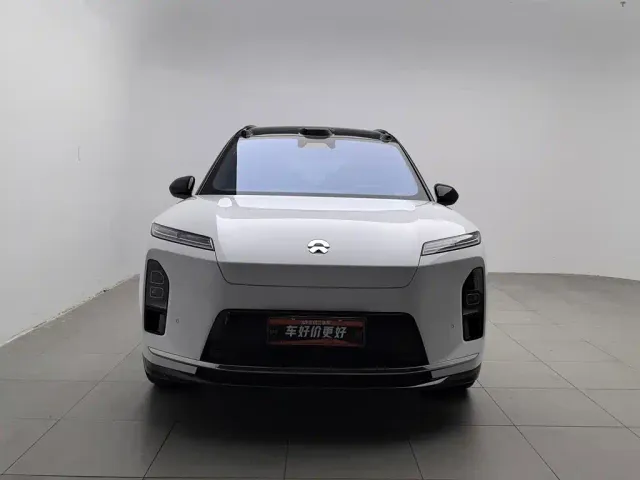 Nio ES8 — Фото автомобиля 3