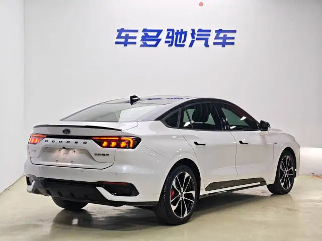 Ford Mondeo — Фото автомобиля 7