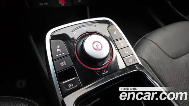 Kia Niro — Фото автомобиля 12