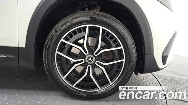 Mercedes-Benz EQB — Фото автомобиля 19