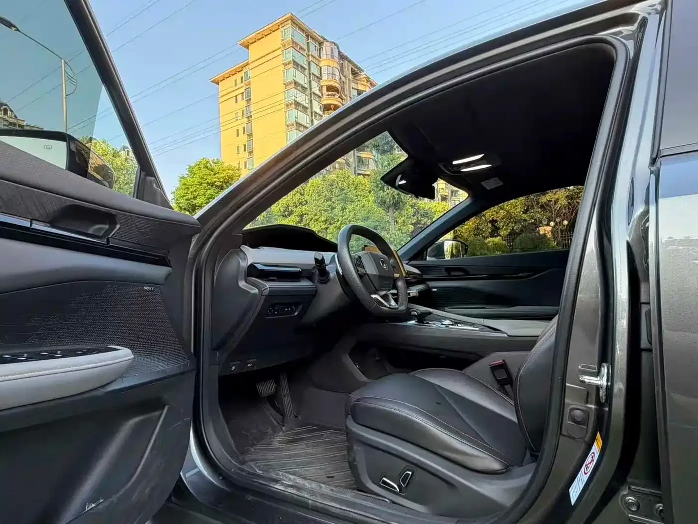 Changan Changan UNI-V 2022 1.5T Smart Pilot Edition — Фото автомобиля 7