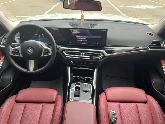 BMW i3 — Фото автомобиля 6