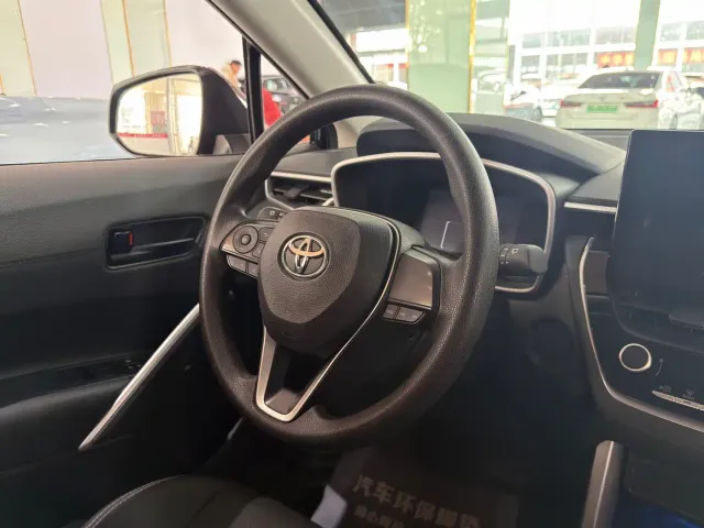 Toyota Frontlander — Фото автомобиля 7