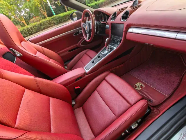 Porsche 718 — Фото автомобиля 11