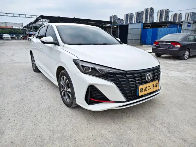 Фотография автомобиля — Changan Eado