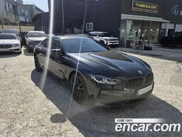 BMW 8 Series G15 — Фото автомобиля 3