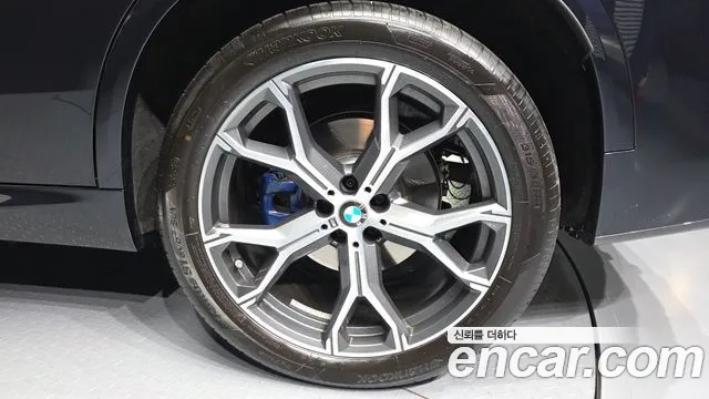 BMW X5 xDrive 40i M Sport — Фото автомобиля 20