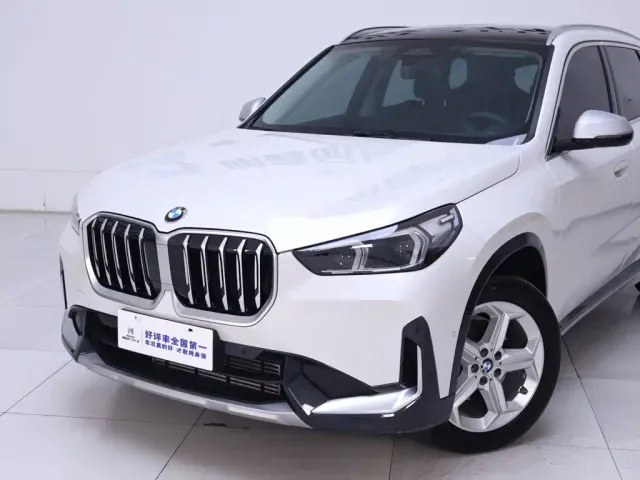 BMW X1 — Фото автомобиля 3