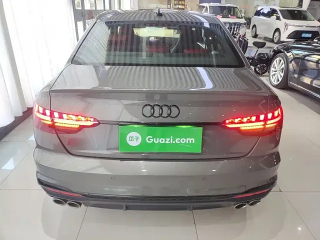 Audi S4 — Фото автомобиля 5
