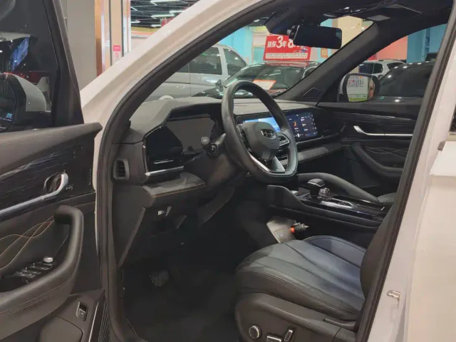 Geely Xingyue L — Фото автомобиля 4