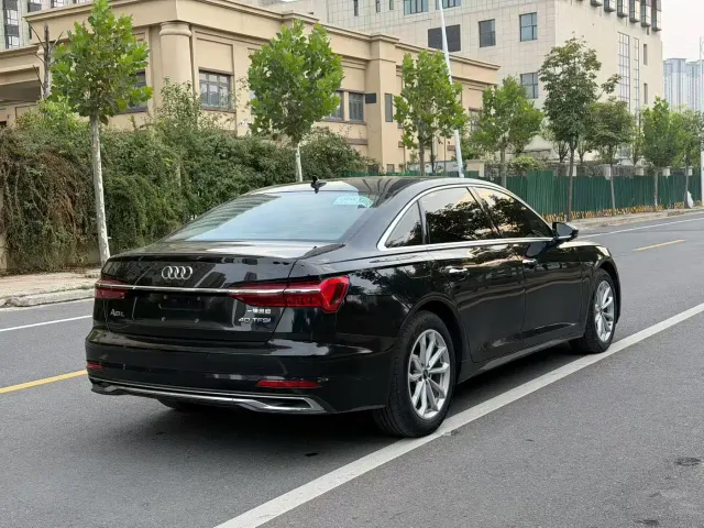 Audi A6L — Фото автомобиля 9