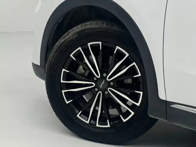 Jetour X70 Plus — Фото автомобиля 8