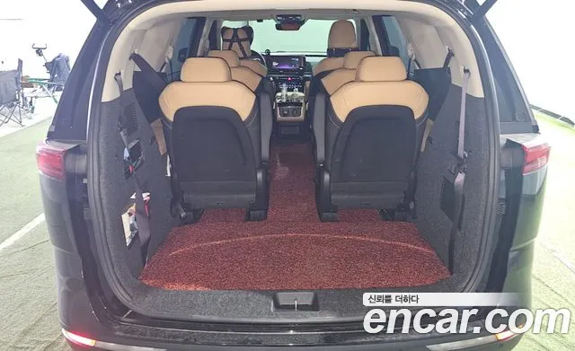Kia Carnival Generation 4 — Фото автомобиля 14