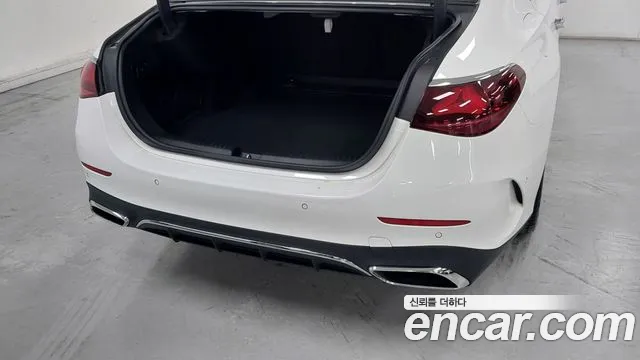 Mercedes-Benz E-Class W214 — Фото автомобиля 11