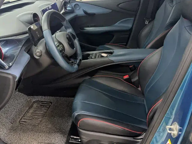 BYD Dolphin — Фото автомобиля 11