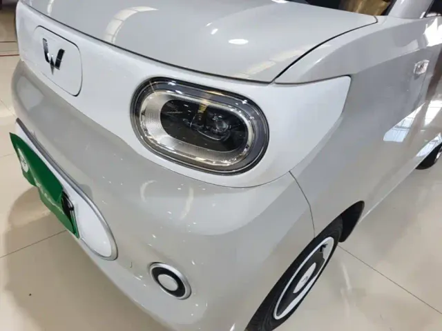 Wuling Hongguang Mini EV — Фото автомобиля 23