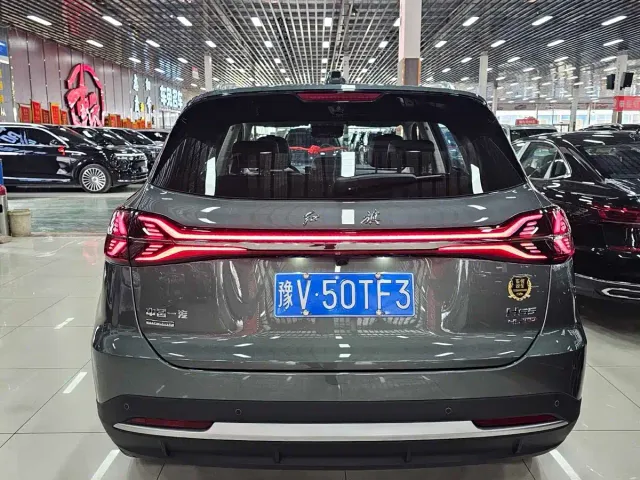 Hongqi HS5 — Фото автомобиля 4