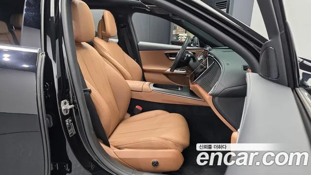 Mercedes-Benz E-Class W214 — Фото автомобиля 17