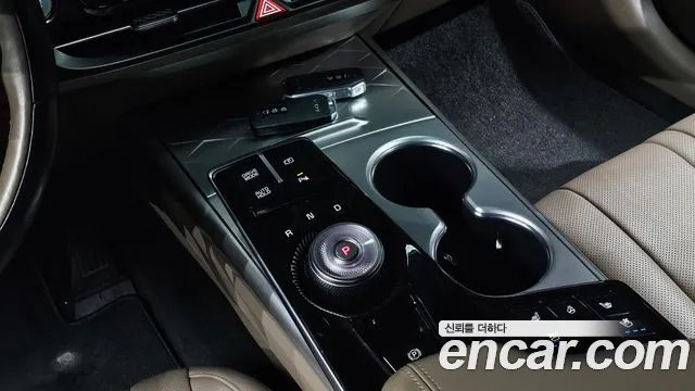 Kia K8 Hybrid — Фото автомобиля 12