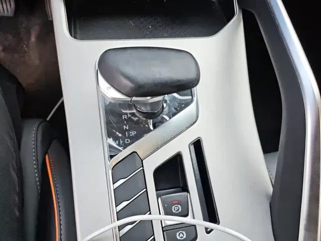 Geely Binyue — Фото автомобиля 10