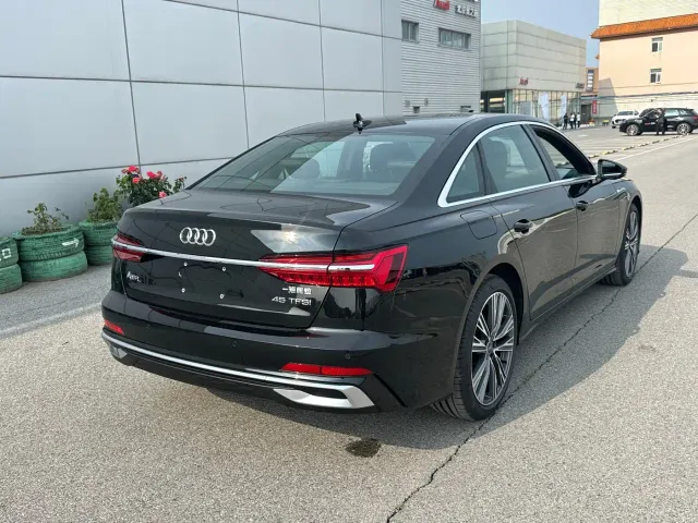 Audi A6L — Фото автомобиля 7
