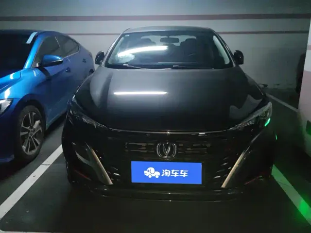 Changan Eado — Фото автомобиля 2