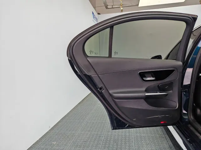 Mercedes-Benz C-Class — Фото автомобиля 14